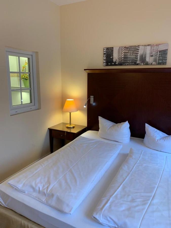 Berliner Hof Hotel Dallgow-Doeberitz ภายนอก รูปภาพ