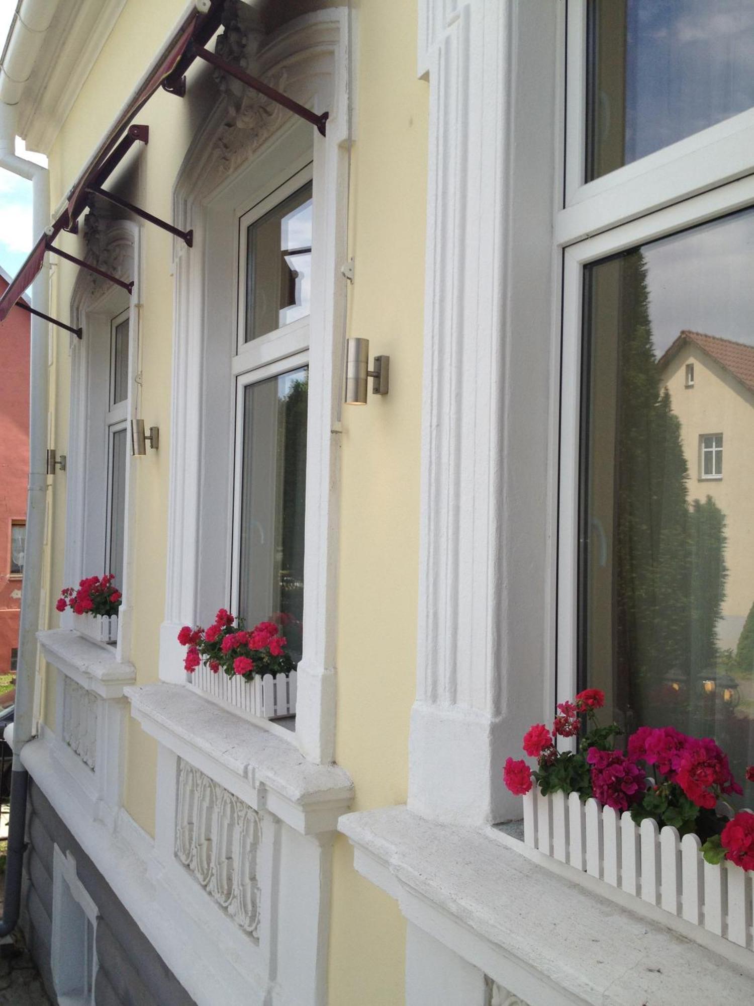 Berliner Hof Hotel Dallgow-Doeberitz ภายนอก รูปภาพ