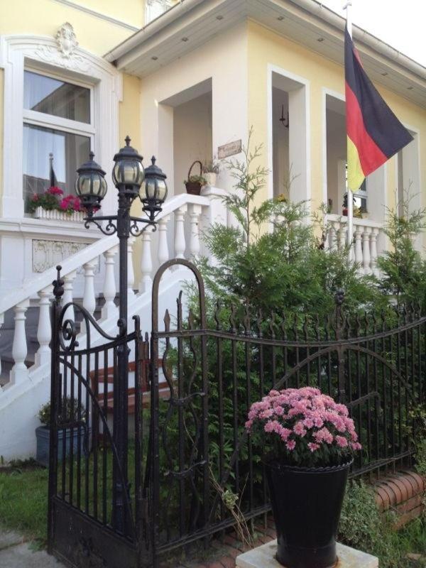 Berliner Hof Hotel Dallgow-Doeberitz ภายนอก รูปภาพ
