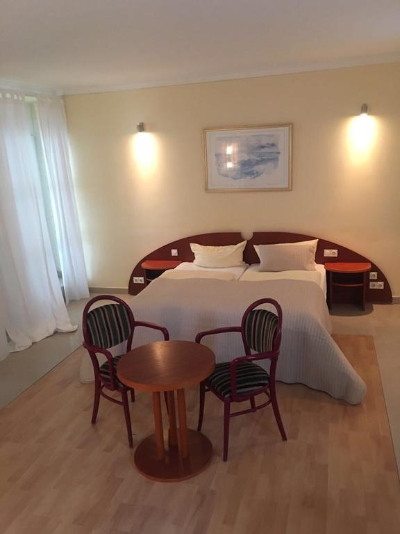 Berliner Hof Hotel Dallgow-Doeberitz ภายนอก รูปภาพ